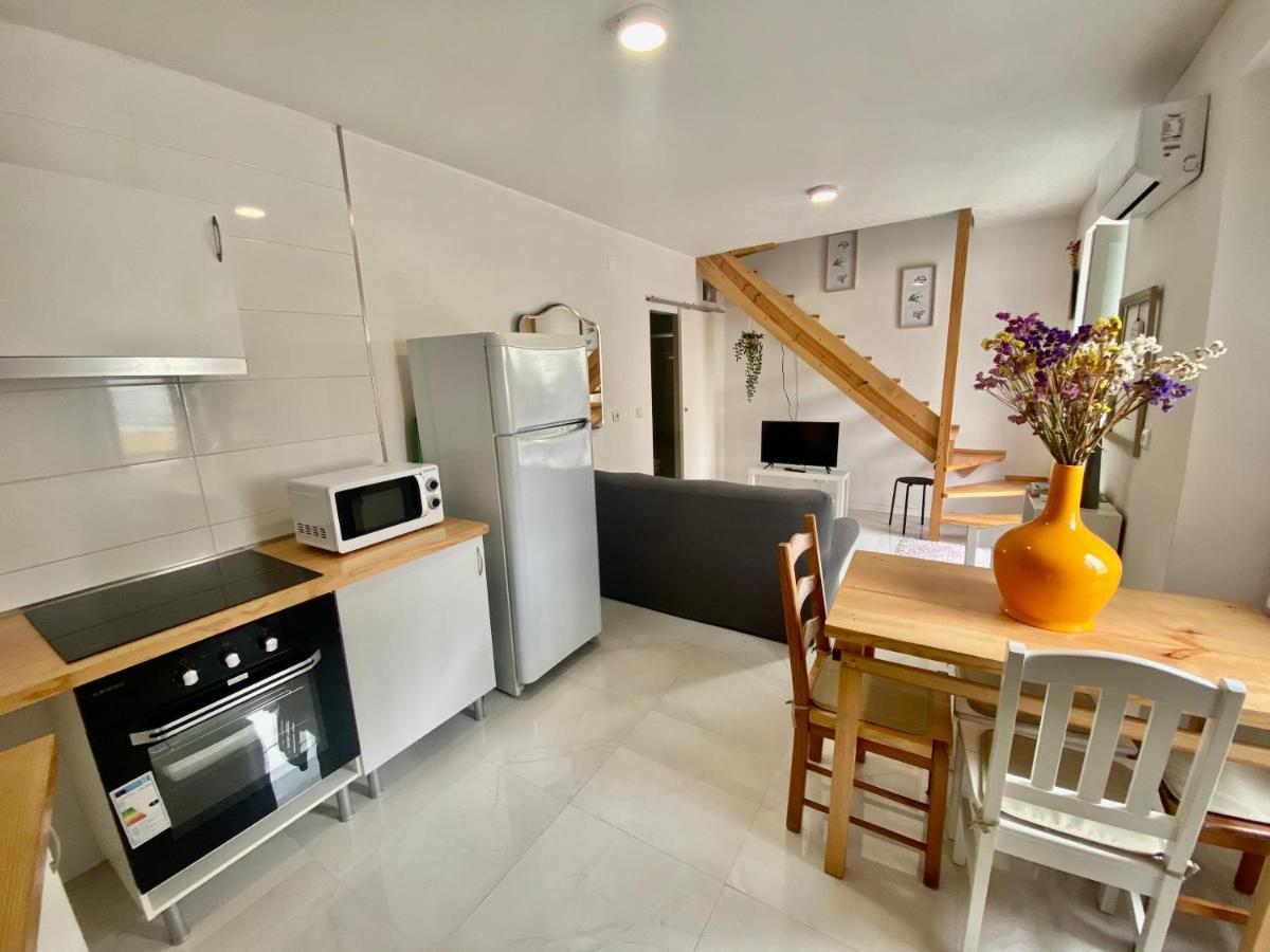 Casinha Da Patricia Apartment Nazare Exterior photo