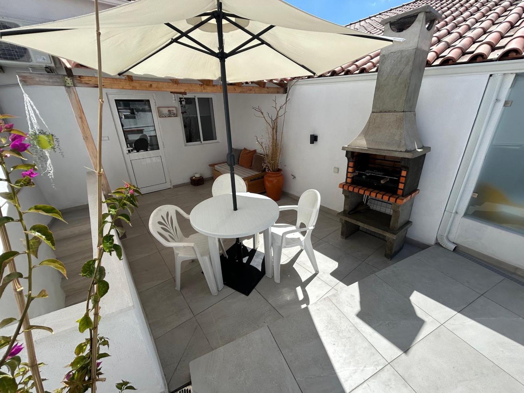 Casinha Da Patricia Apartment Nazare Exterior photo