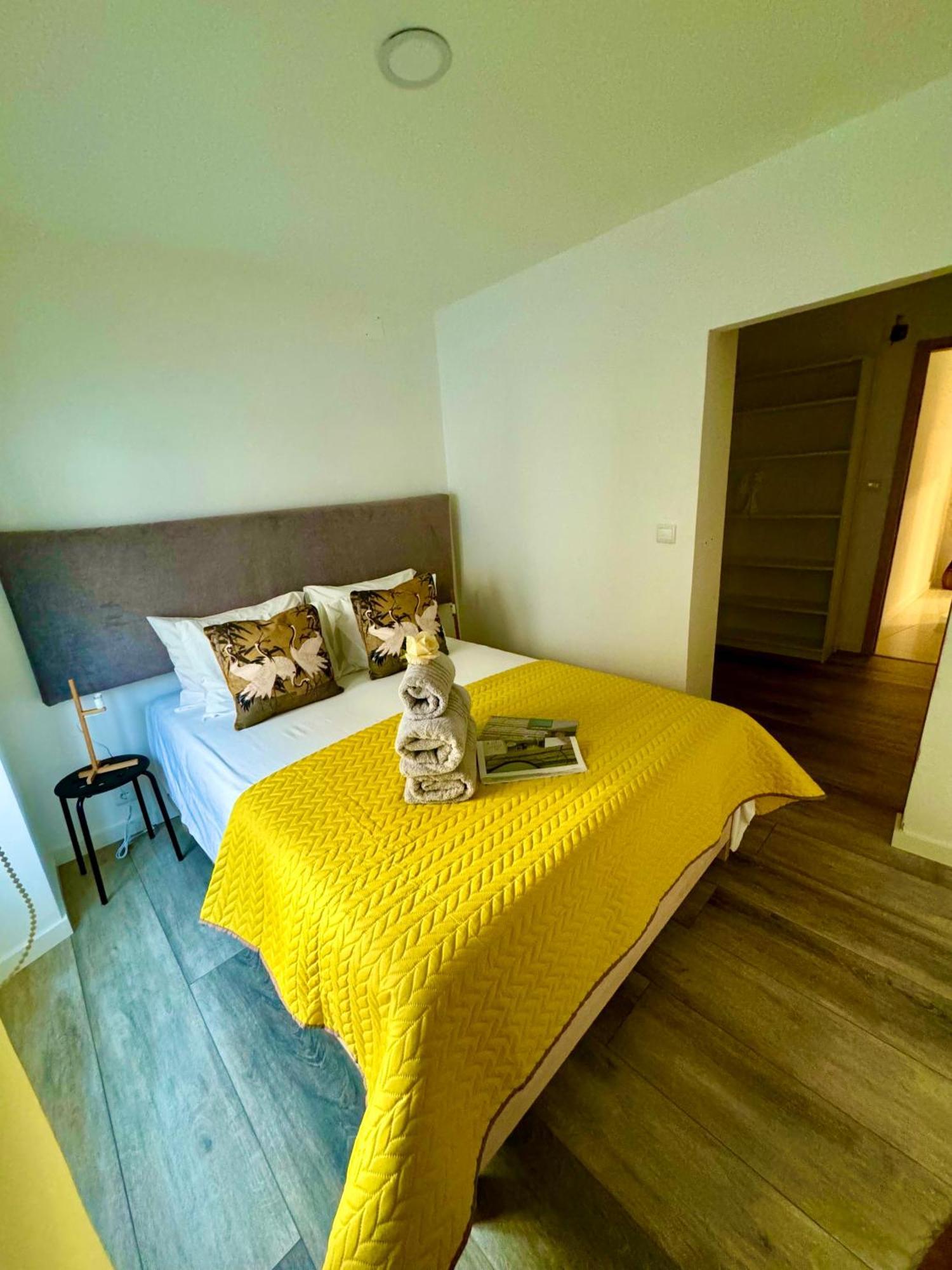 Casinha Da Patricia Apartment Nazare Exterior photo